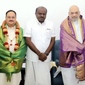 BJP National President JP Nadda, along with Union Home Minister Amit Shah, met JD(S) leader HD Kumaraswamy.